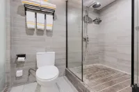 Holiday River View Hotel,Hongyadong,Jiefangbei,Chongqing