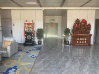 Haotai Hotel - Parkplatz