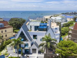 L HOUSE Lujia Pool Resort (Beihai Silver Beach Resort)