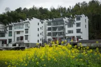 Homesick countryside (Wuyuan County high-speed railway station store) - 2-Star