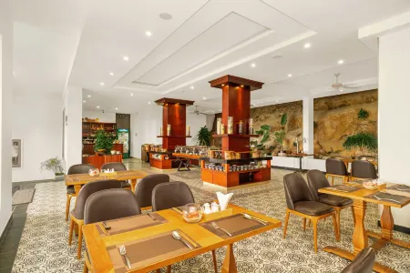 Tom Hill Boutique Resort & Spa Отели рядом с достопримечательностью «Sung Hung Pagoda»