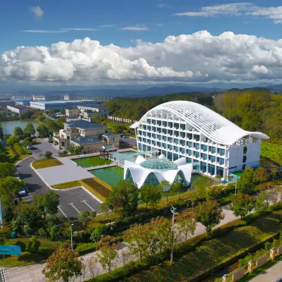Huangshan Wuji Snow Mineral Water Holiday Hotel Hotels near Gaoyang Bridge