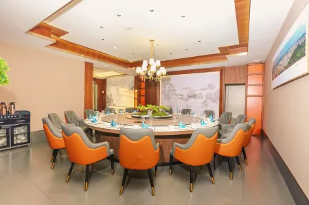 Danjiangkou International Hotel Отели в г. Даньцзянкоу