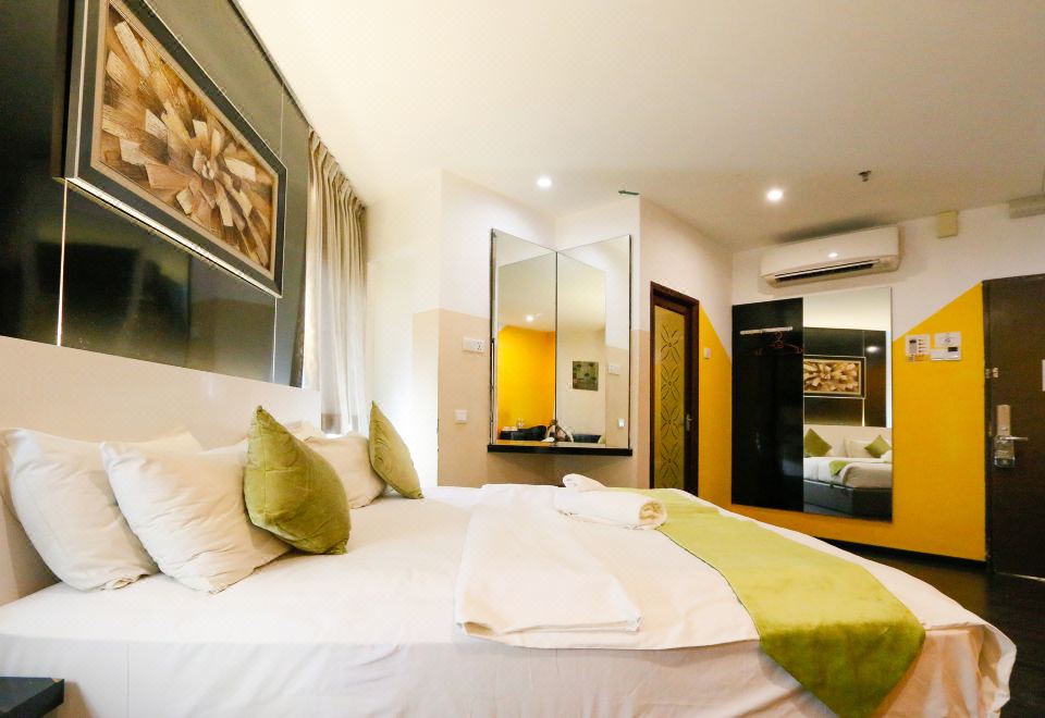 Golden Roof Hotel IpohOver view