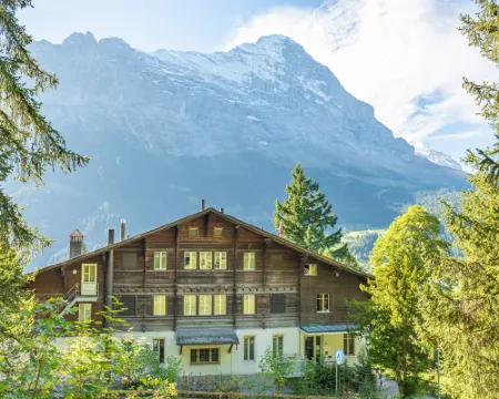 ユース ホステル グリンデルワルト グリンデルヴァルトのホテル