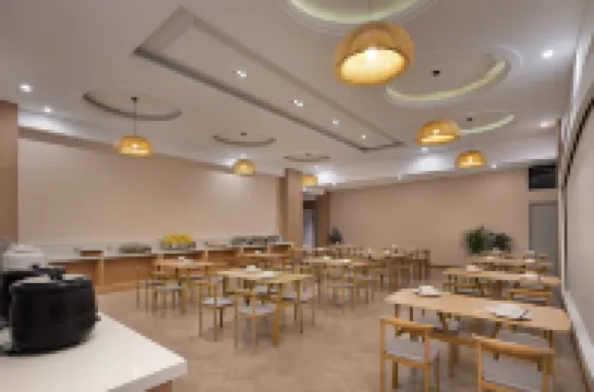 暮山映雪·私湯別院（峨眉山報國寺店）