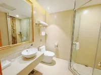 Vienna Hotel (Changzhou Qingfeng Park)