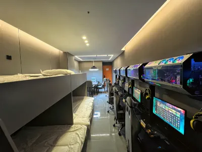 Bonfire E-sports Hotel