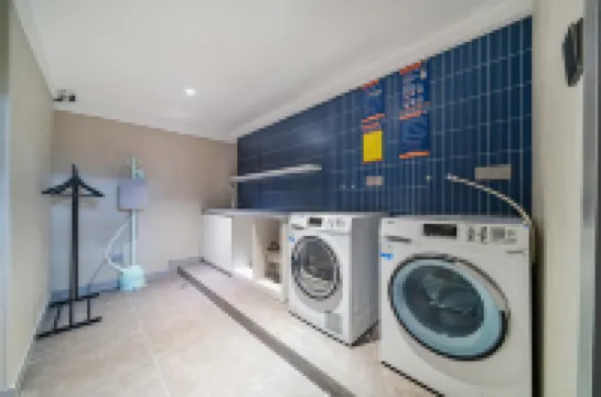 โรงแรม7 เดย์ส พรีเมียม