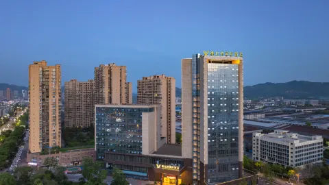 Vienna International Hotel (Luxian High Speed Railway Station Government Affairs Center) in Contea di Lu