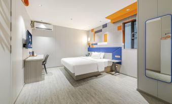 Zhongwei Hotel (Zhuhai Nanping Huafa Commercial City Branch)
