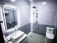 Huasheng Hotel Hotels in Guazhou