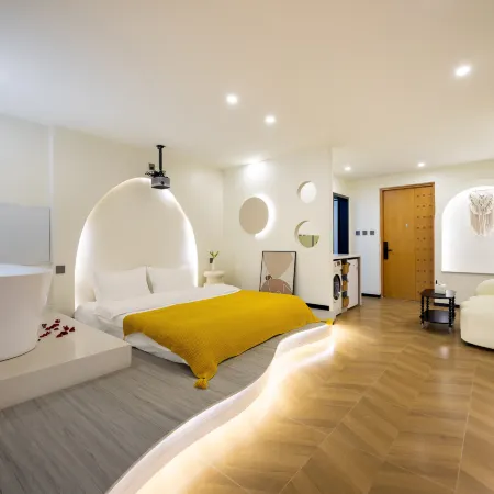 Fenglan Homestay (Shenyang Zhongjie Joy City Branch)