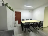 Shenzhen Nature Gate Men's International Youth Hostel