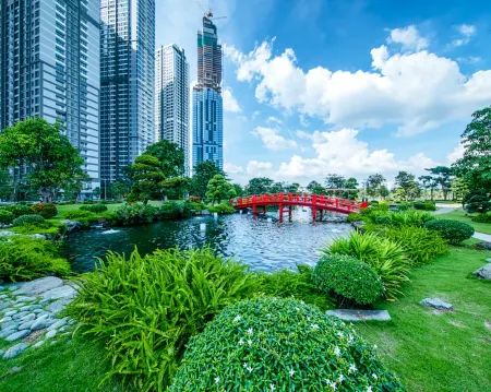 Vinhomes Central Park in Central City - Luxury Landmark 81 Area