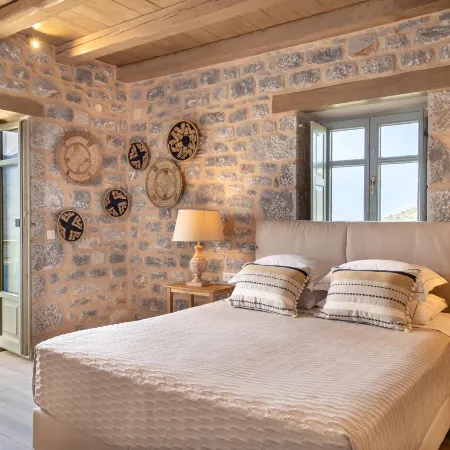 Akrolithi Guesthouse
