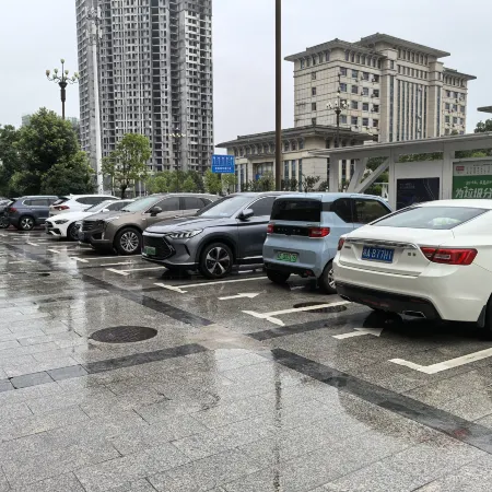 HanTing Hotel (Shangrao Yugan Tianhong Shopping Center)