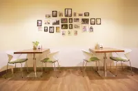 Pesht Hotel - 3-Star