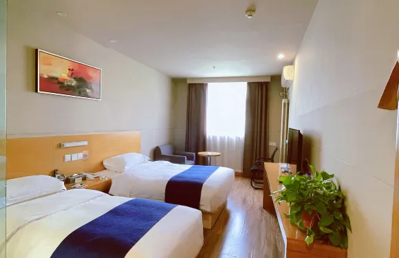 雲景精選酒店（南陽火車站新華城市廣場店）