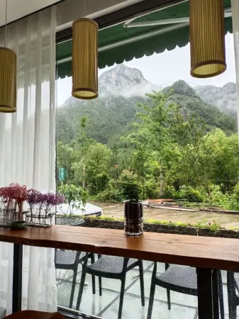 Qingbin Shiguang Guesthouse (Building 1) Отели рядом с достопримечательностью «Gaoqian Ancient Residence»