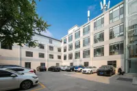 喆宿·精選酒店（陽泉河邊街店） 鄰近陽泉市體育中心-體育場的酒店