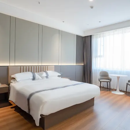 Holiday Inn Burqin Border Town
