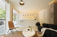 Chunye Design Homestay (Wuzhen Xizha Scenic Area)