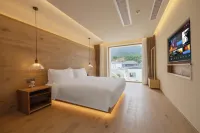 Yishe Savannai CAHWAM Beach Pool Homestay (OMG Heartbeat Paradise Store)