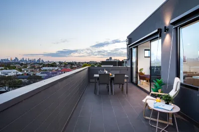 QUEENSVIEW168 APARTMENTS MOONEE PONDS Hotels near Kmart Moonee Ponds