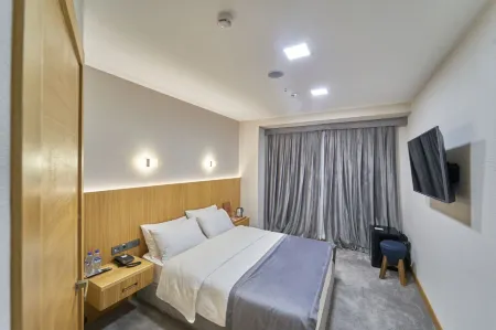 Asli Makon Hotel Отели рядом с достопримечательностью «Masjid Xayr»