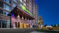 Holiday Inn Express QINGDAO HONGDAO STATION by IHG - 送迎
