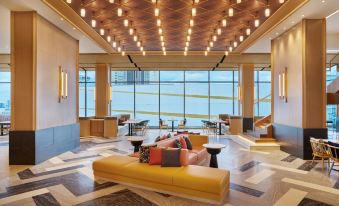 Hilton Garden Inn Bangkok Riverside