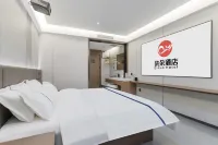 7 Flowers Hotel (Urumqi International Airport Store) - balcony