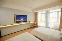 Xinji Hotel  (Xinzheng Guodian Town Golden Avenue Branch)