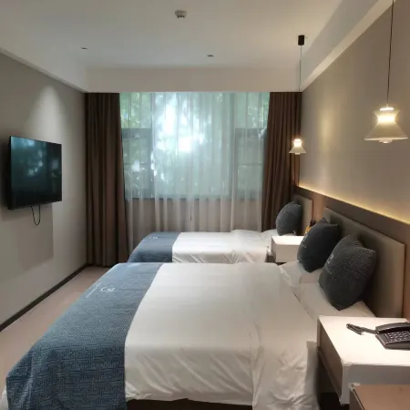 City 118 Select Hotel (Lushi Bus Station)