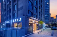 시 러 호텔 (쿤밍 도우난 화훼시장 하이취 화두 오션 월드 지점) 하이취 화두 해양세계 주변 호텔