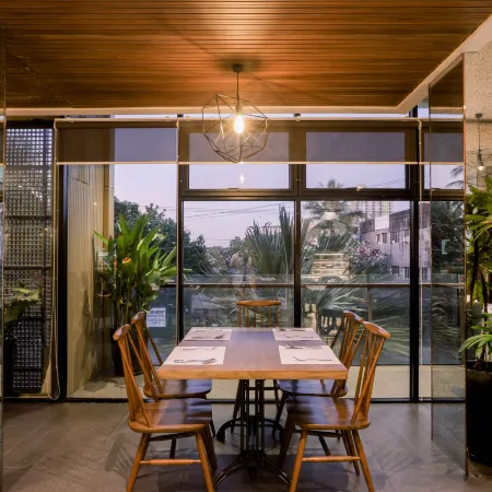 The Henry Hotel Roost Bacolod
