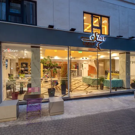 Athens Starlight Hotel Отели рядом с достопримечательностью «Район Анафиотика»