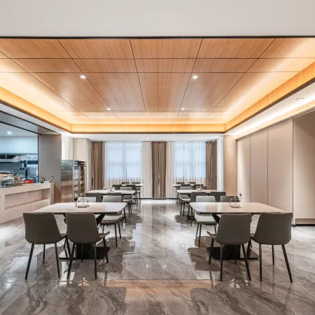 Merlinhod Hotel (Qiandongnan Huangping County Government)