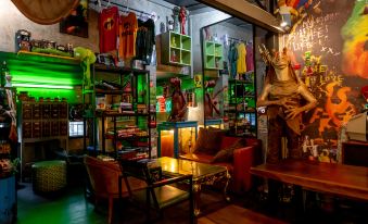 Vibes Hostel Bangkok