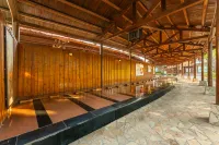 Dragon Bay Natural Hot Spring Resort - spa
