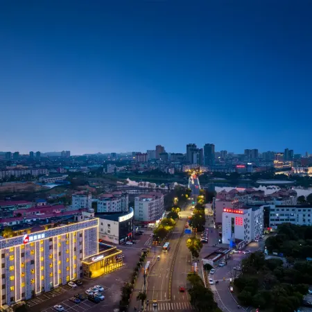 Manju Hotel (Yingtan Yuehu East Road)
