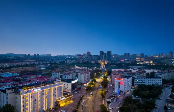 漫居酒店（鷹潭南站一八四醫院店）