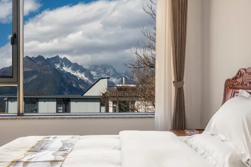 Yulong Xingcheng Pavilion Homestay (Baisha Old Town)