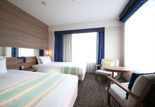 2. 알몬트 호텔 나..