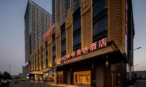 Ramada by Wyndham Wuhan Caidian