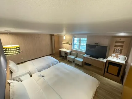 Kindness Hotel (Tainan Chihkan Tower)
