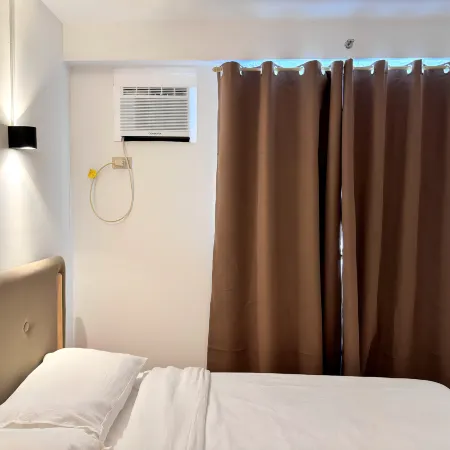 7-14min From Airport, SM mall, Large Work Table, Free Pool, Digital Nomad/Remote Work