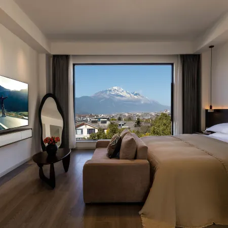 Li Jiang Lu Ming Heights Hotel, Free Coffee, WI-FI, Self-service Laundry & Drying