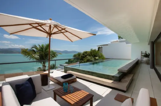 Muscat 3-Bedroom Villa with Beach Access